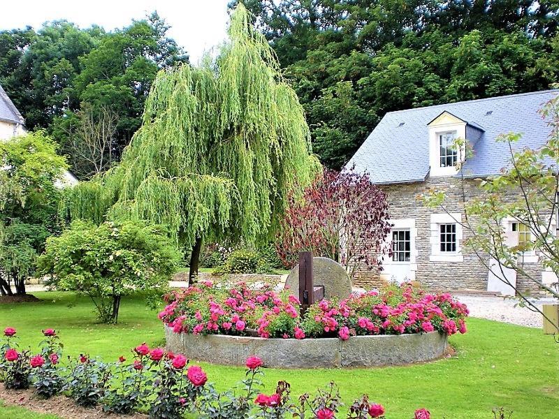 Hotel Le Manoir De Mathan Crepon A La Campagne 5 Mn D'Arromanches Et 10 Mn De Bayeux ภายนอก รูปภาพ