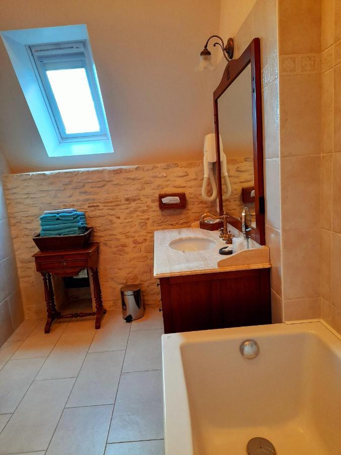 Hotel Le Manoir De Mathan Crepon A La Campagne 5 Mn D'Arromanches Et 10 Mn De Bayeux ภายนอก รูปภาพ