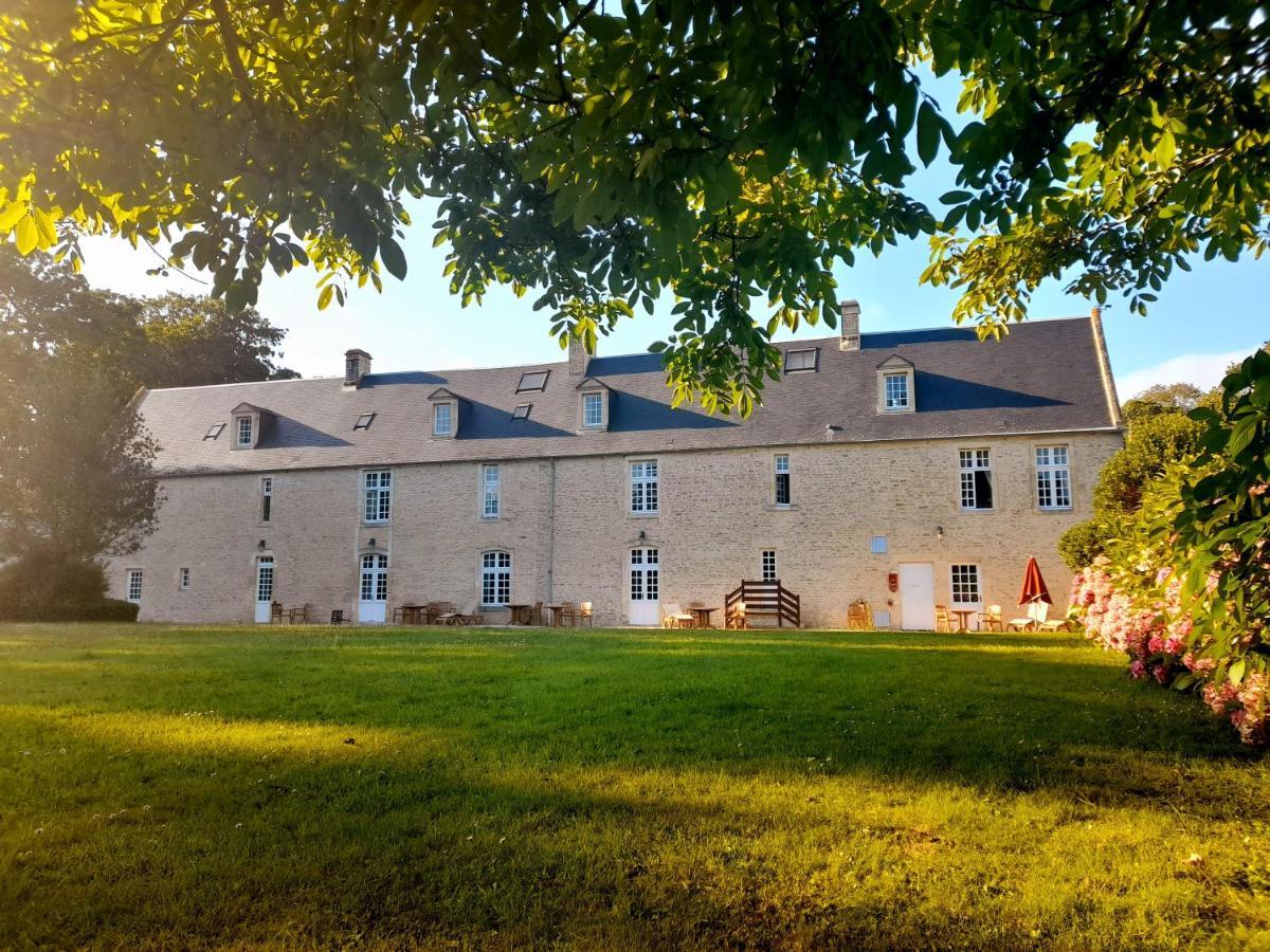 Hotel Le Manoir De Mathan Crepon A La Campagne 5 Mn D'Arromanches Et 10 Mn De Bayeux ภายนอก รูปภาพ