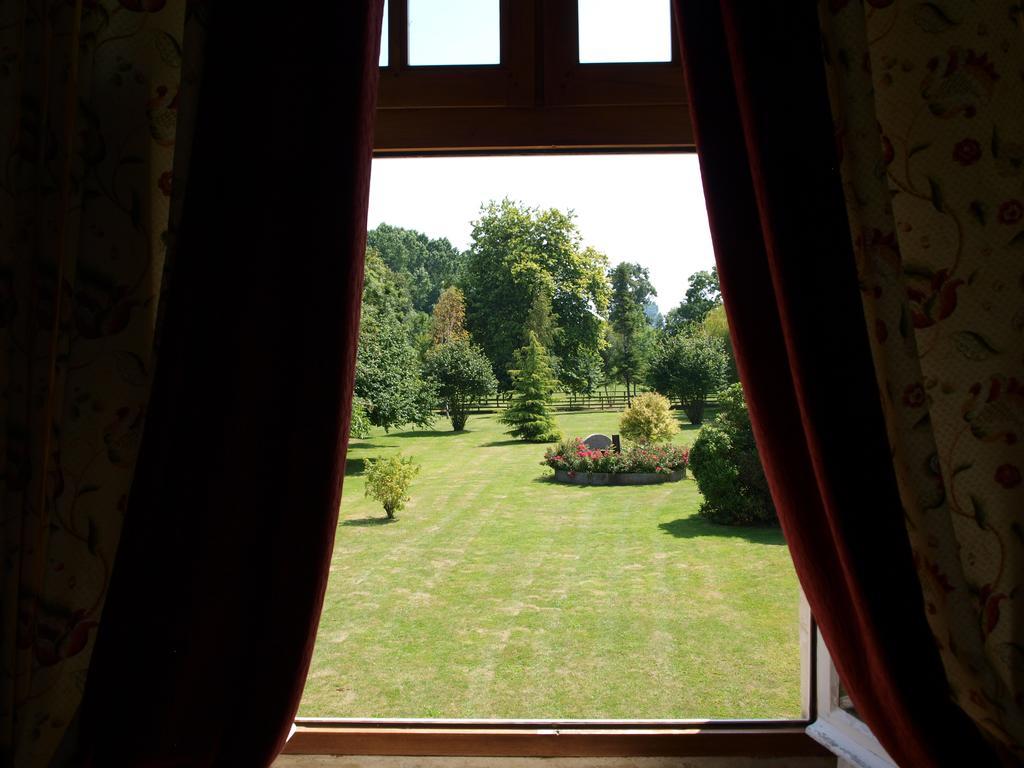 Hotel Le Manoir De Mathan Crepon A La Campagne 5 Mn D'Arromanches Et 10 Mn De Bayeux ภายนอก รูปภาพ