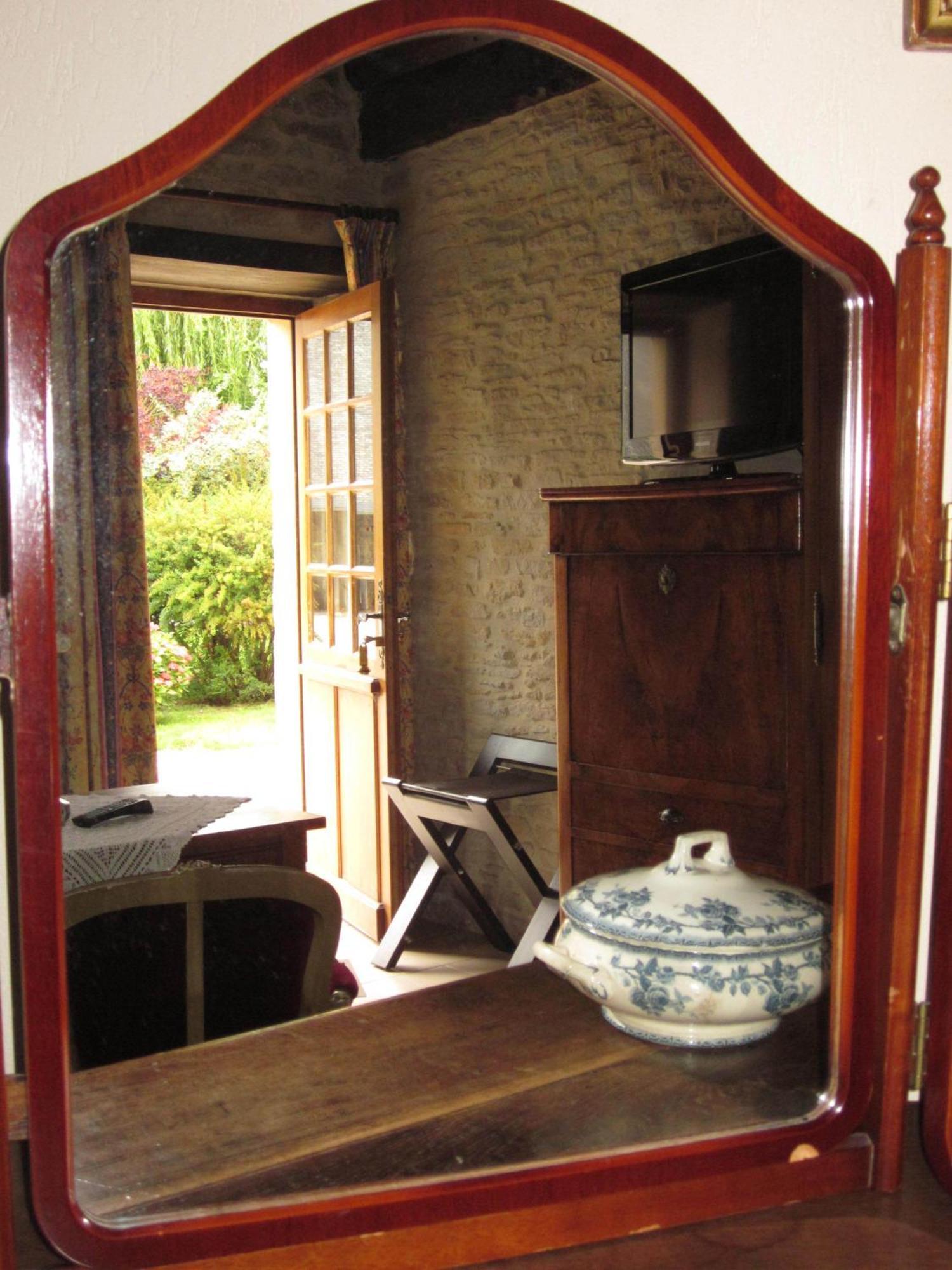 Hotel Le Manoir De Mathan Crepon A La Campagne 5 Mn D'Arromanches Et 10 Mn De Bayeux ภายนอก รูปภาพ